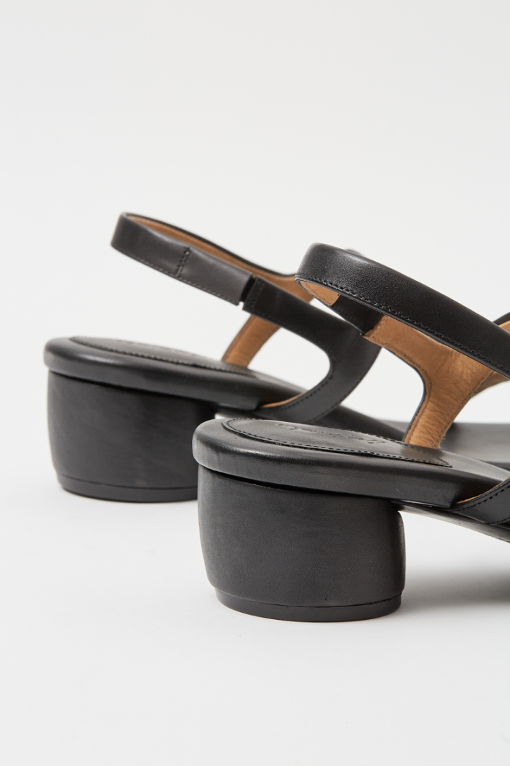 Otto Sandal - Black