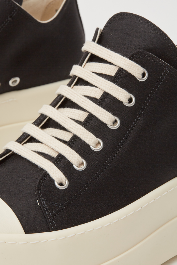 Double Bumper Low Sneaks - Black/ Milk/ Milk