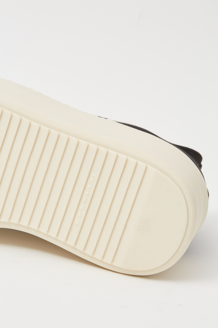 Double Bumper Low Sneaks - Black/ Milk/ Milk