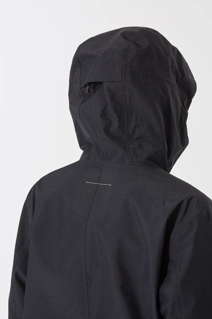 x Salomon Rain Jacket - Black