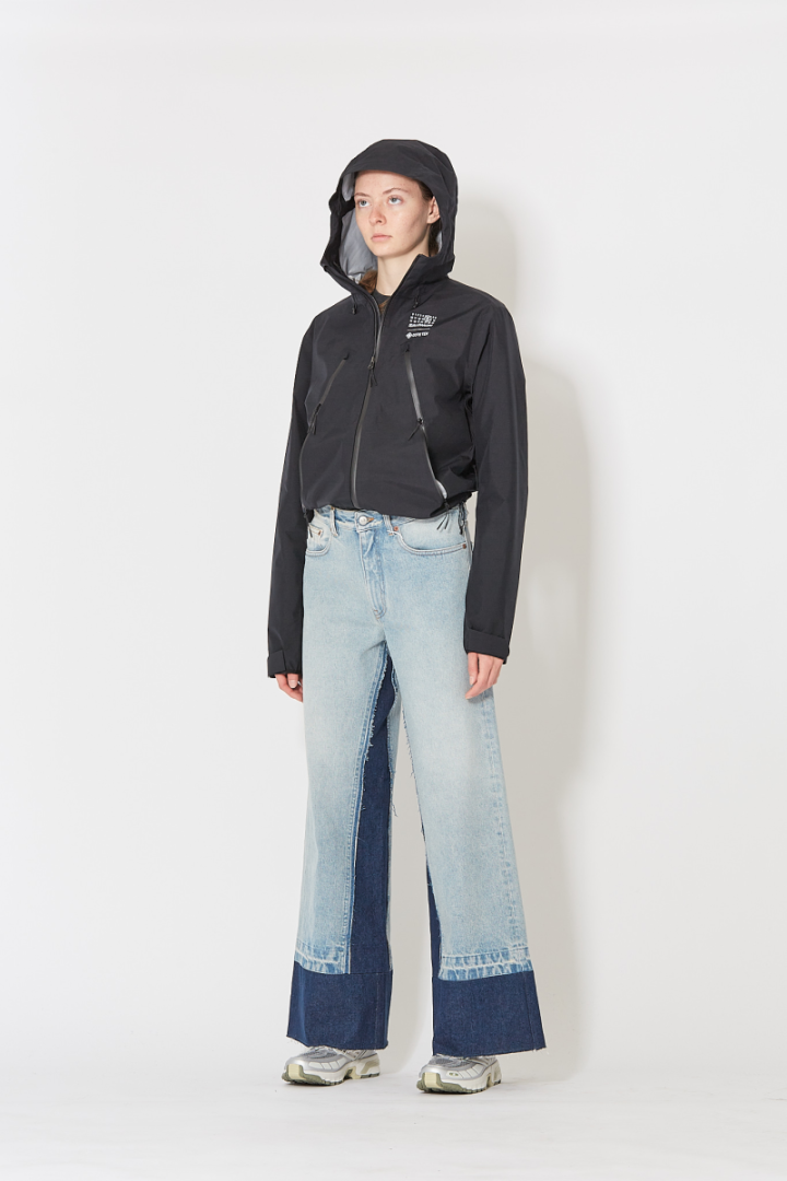 x Salomon Rain Jacket - Black