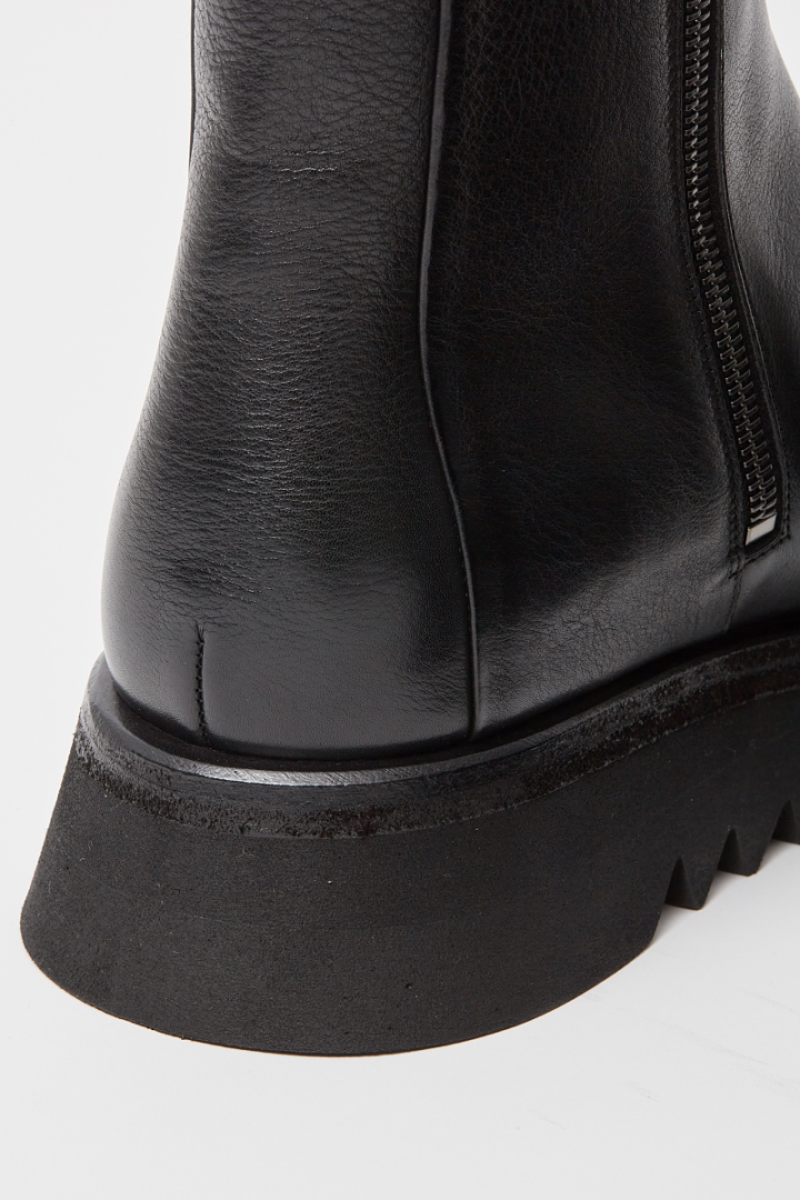 Tronchetto Boots - Black