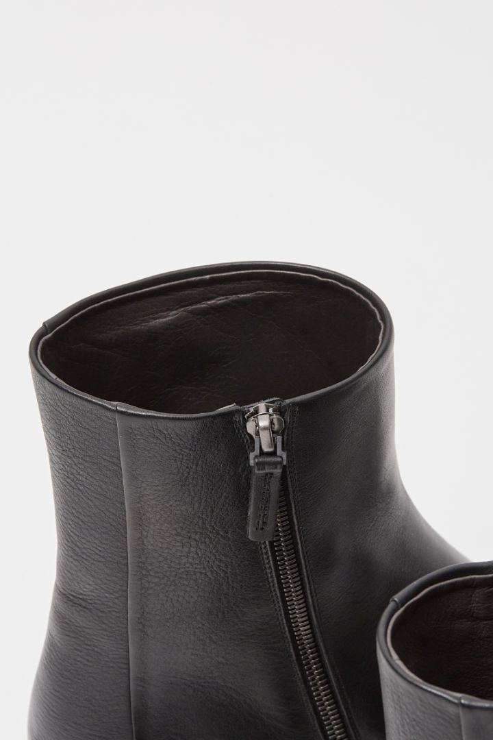 Tronchetto Boots - Black