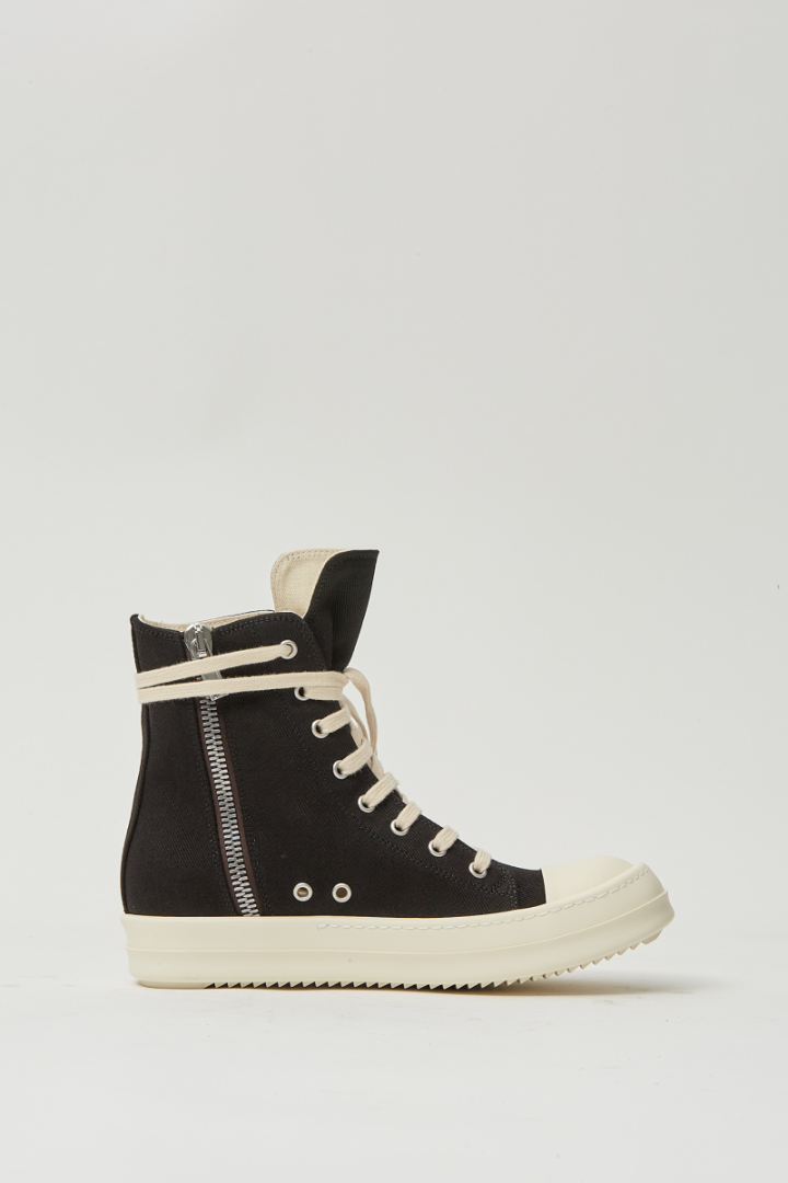 Sneaks - Black/Off White