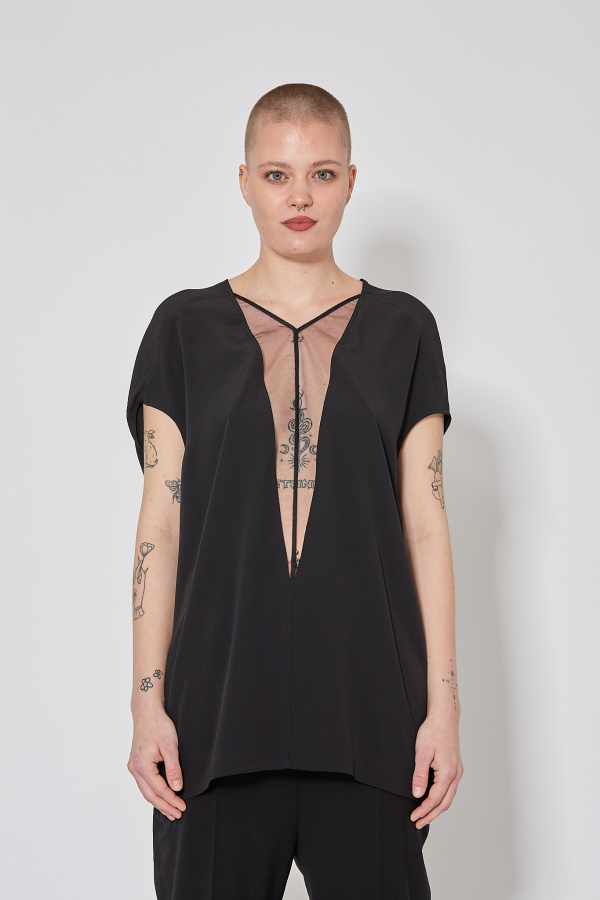 V Island Top - Black
