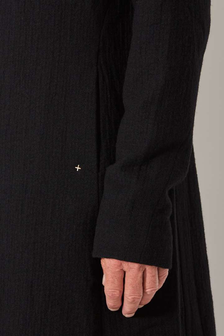 Vertical Pocket Fittet Coat w/Zip - Black