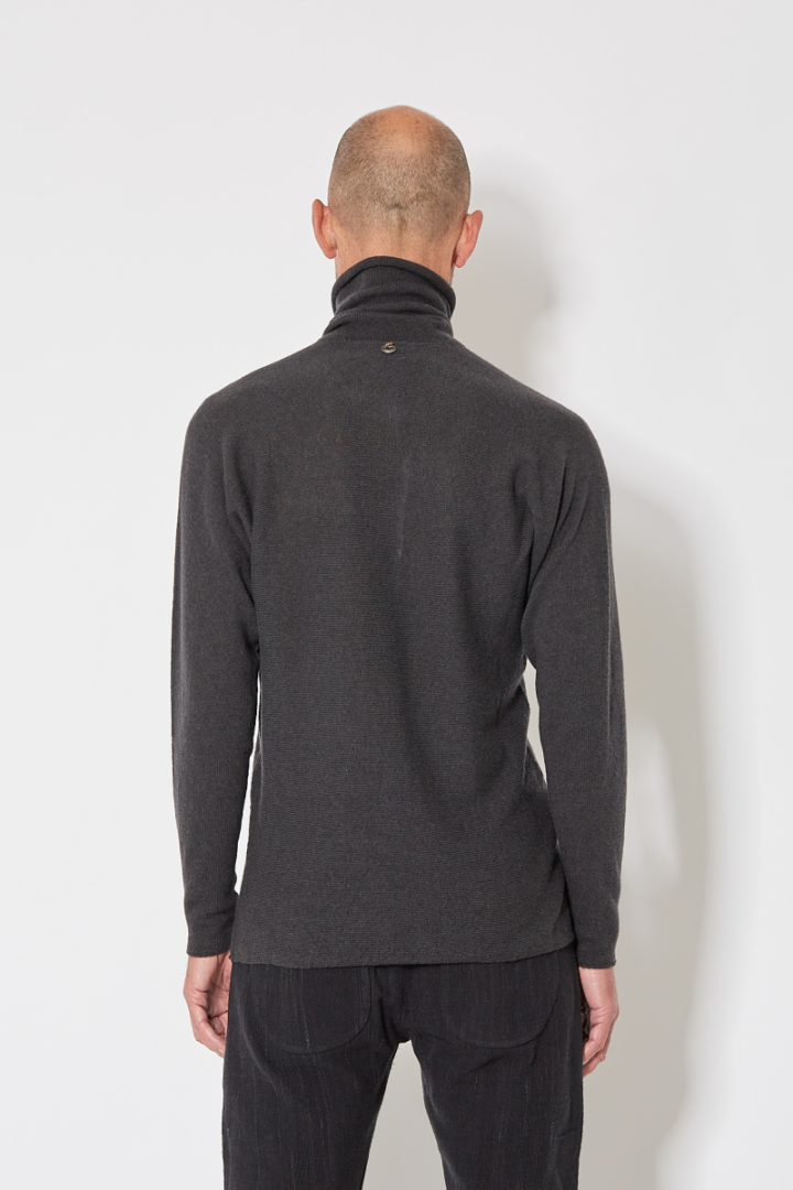 Turtle Neck Arched Shoulder Sweater - Grey