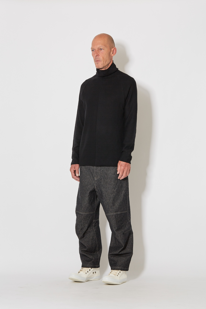 High Neck Pullover - Black High Neck Pullover - Black