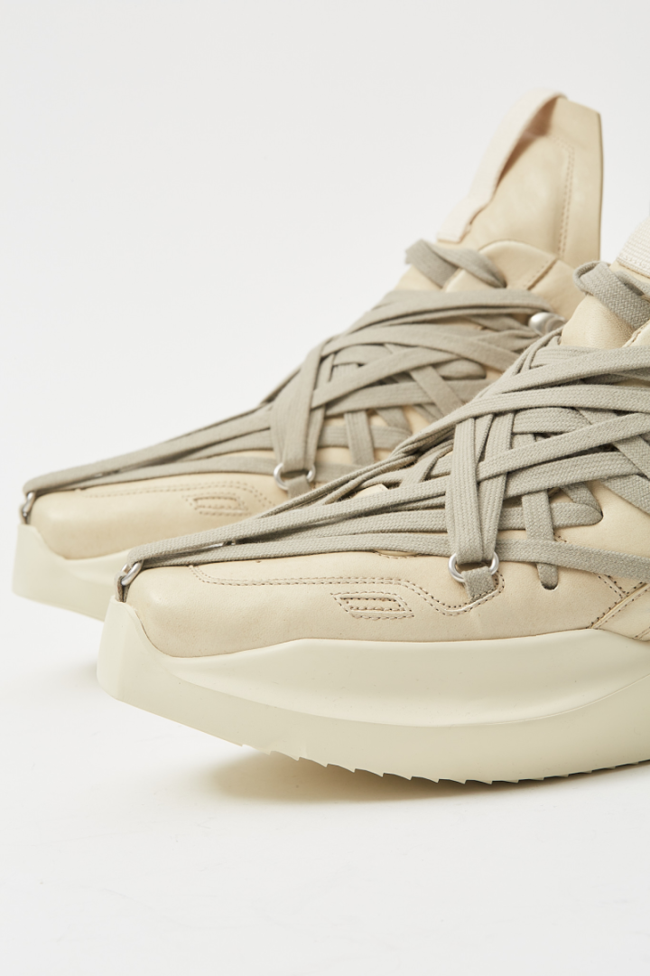 Megalaced Geth Runner - Off White
