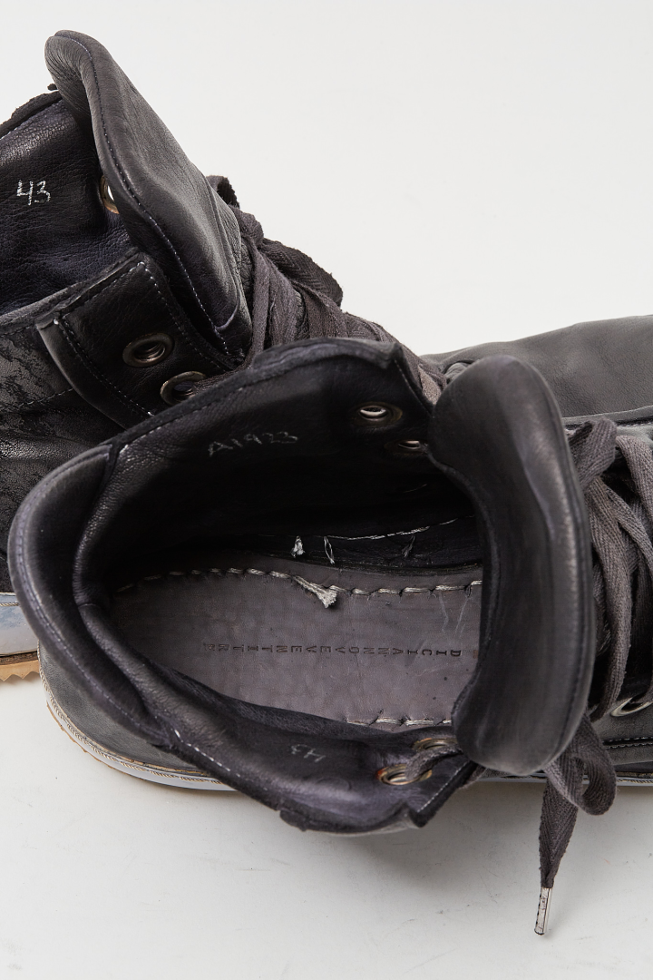 019 Classic Sneaker - Black/White 019 Classic Sneaker - Black/White