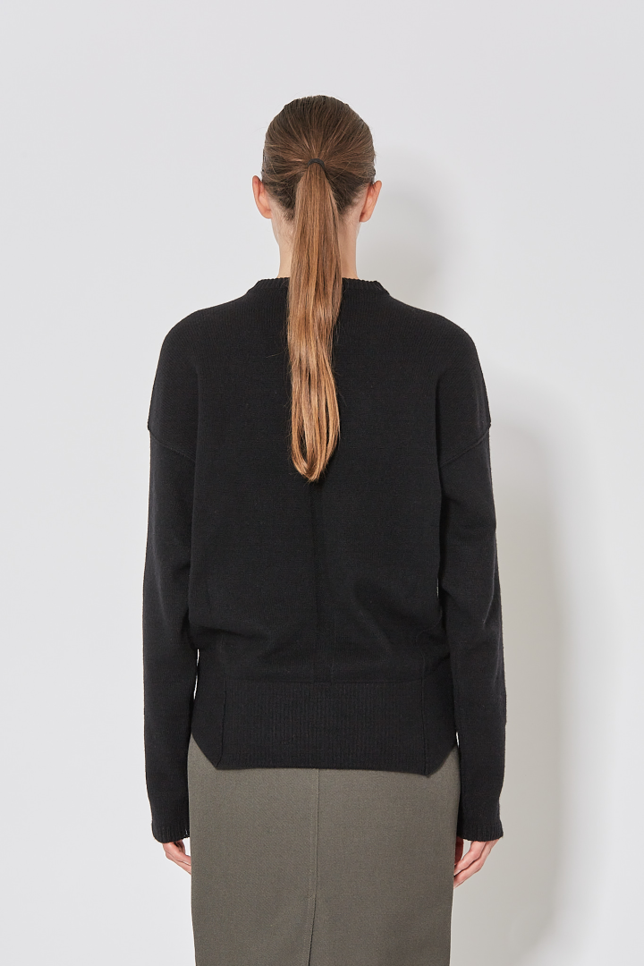 Round Neck - Black