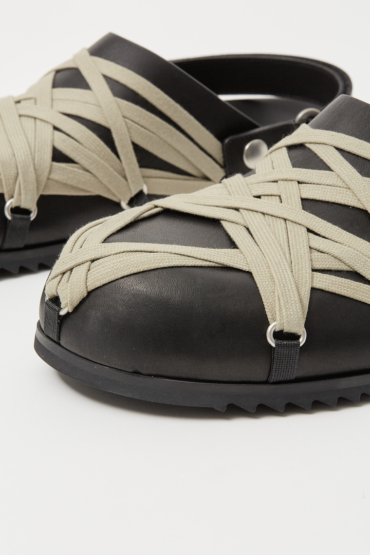 Megalace Mule Granola - Black