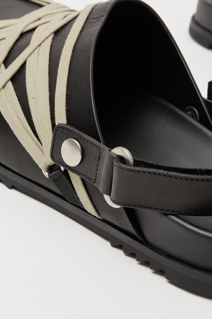 Megalace Mule Granola - Black