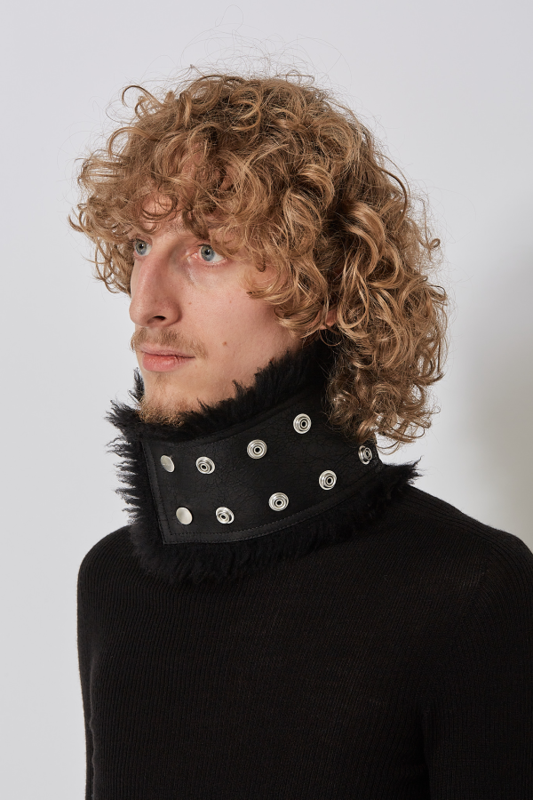 Shearling Fur Collar Strobe Neck Band - Black