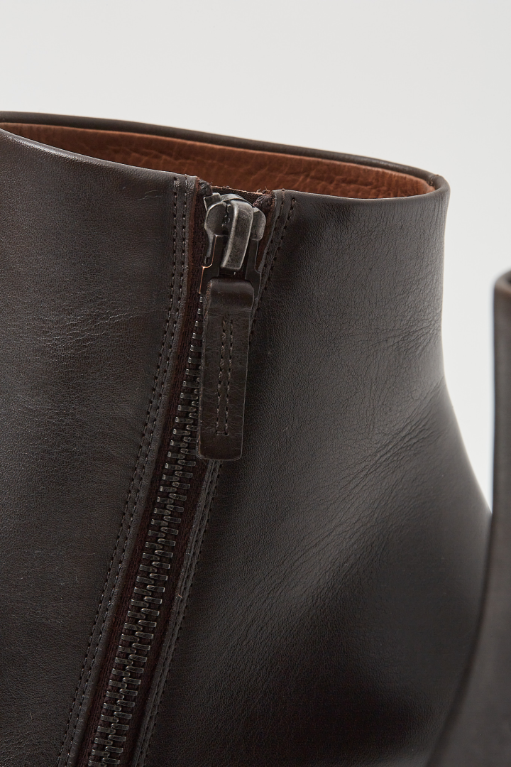 Stuzzichello - Dark Brown