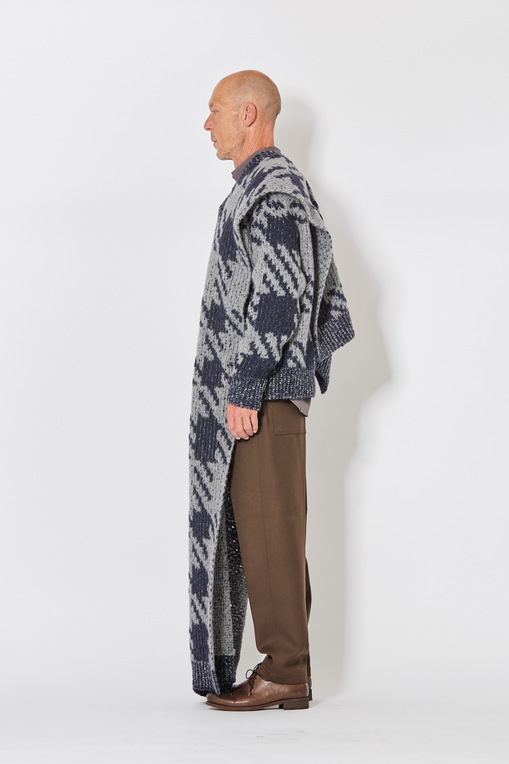 Magenta Scarf - Navy