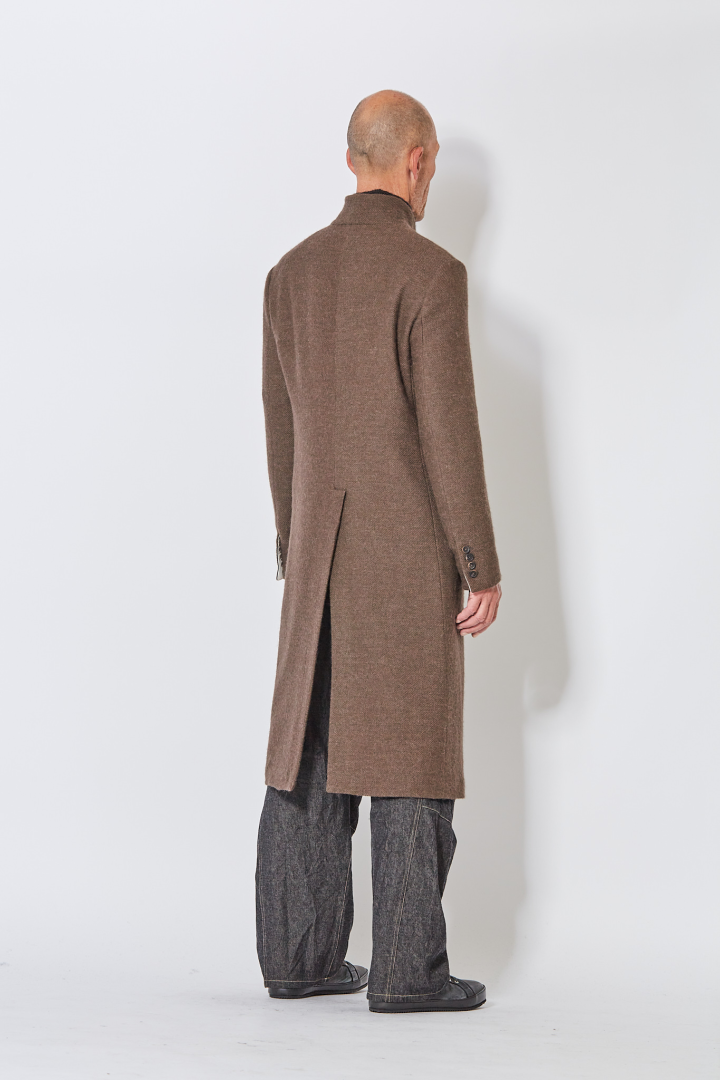 Clergy Coat Limited 12 - Marron Clergy Coat Limited 12 - Marron