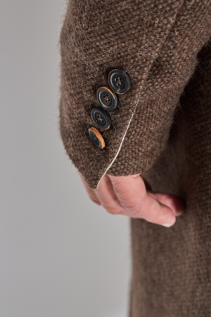 Clergy Coat Limited 12 - Marron Clergy Coat Limited 12 - Marron