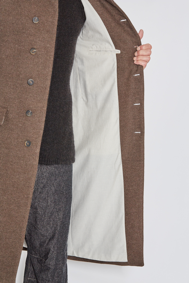 Clergy Coat Limited 12 - Marron Clergy Coat Limited 12 - Marron