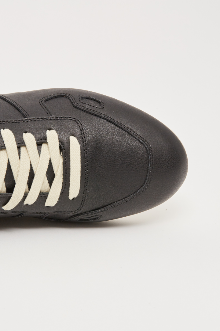 Leather Shoes Minimal Sneak - Black Milk Milk