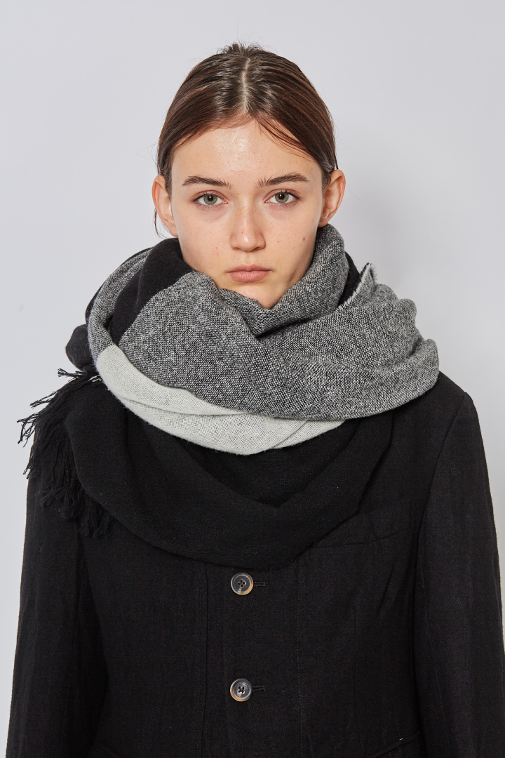 Quadruple Scarf - Mono
