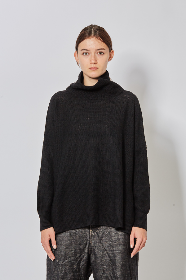 Oversized Turtle Neck Pullover - Black