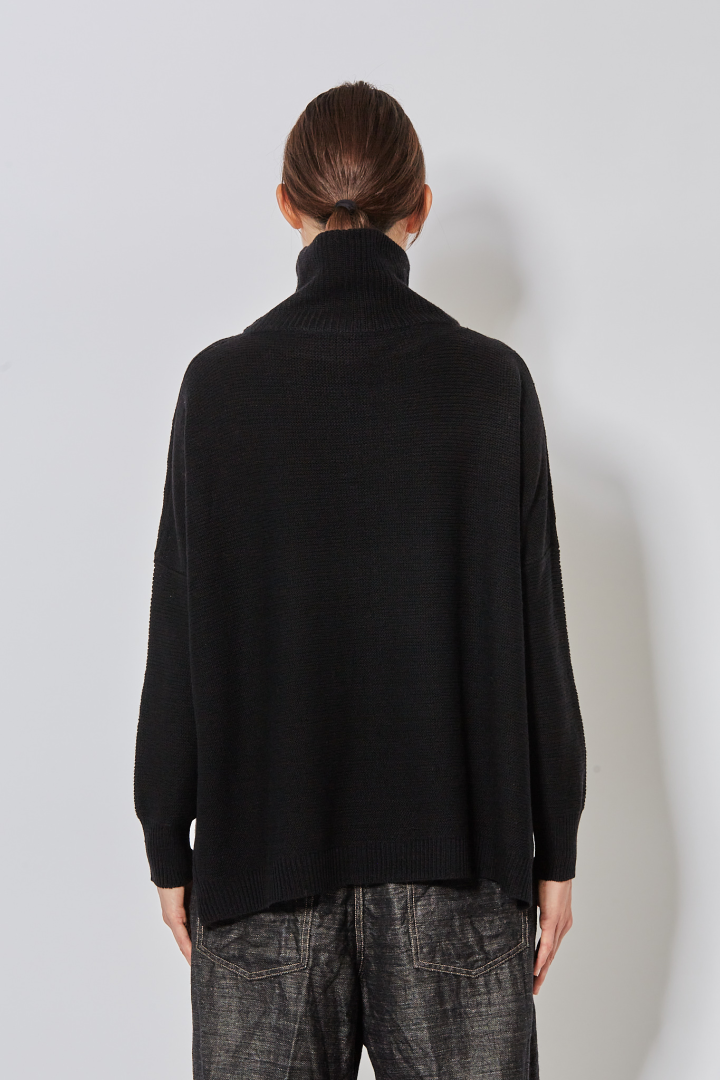 Oversized Turtle Neck Pullover - Black Oversized Turtle Neck Pullover - Black