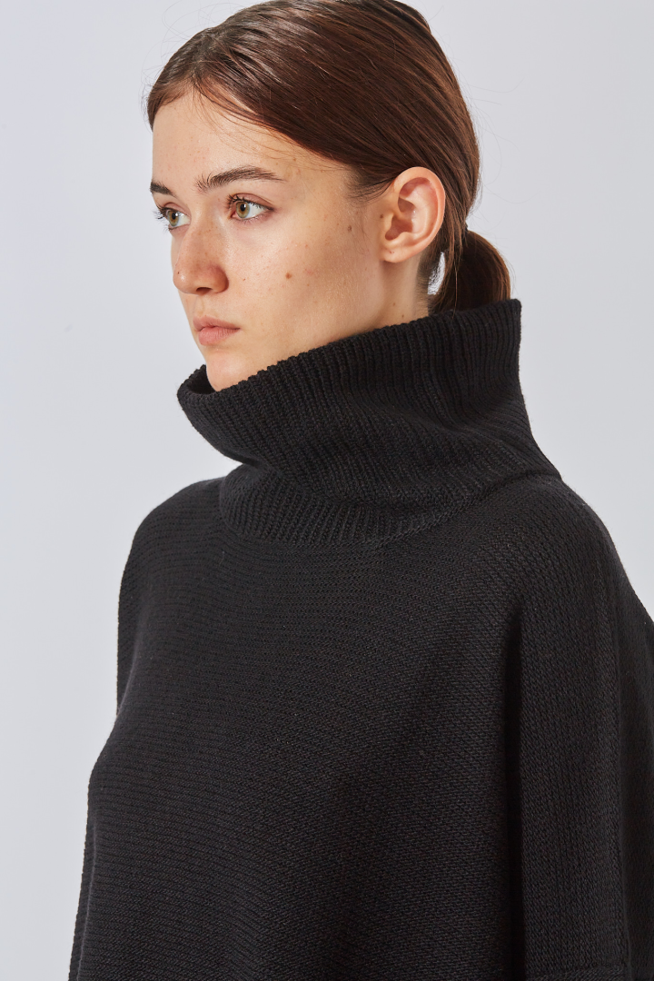 Oversized Turtle Neck Pullover - Black Oversized Turtle Neck Pullover - Black