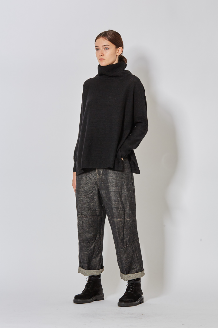 Oversized Turtle Neck Pullover - Black Oversized Turtle Neck Pullover - Black