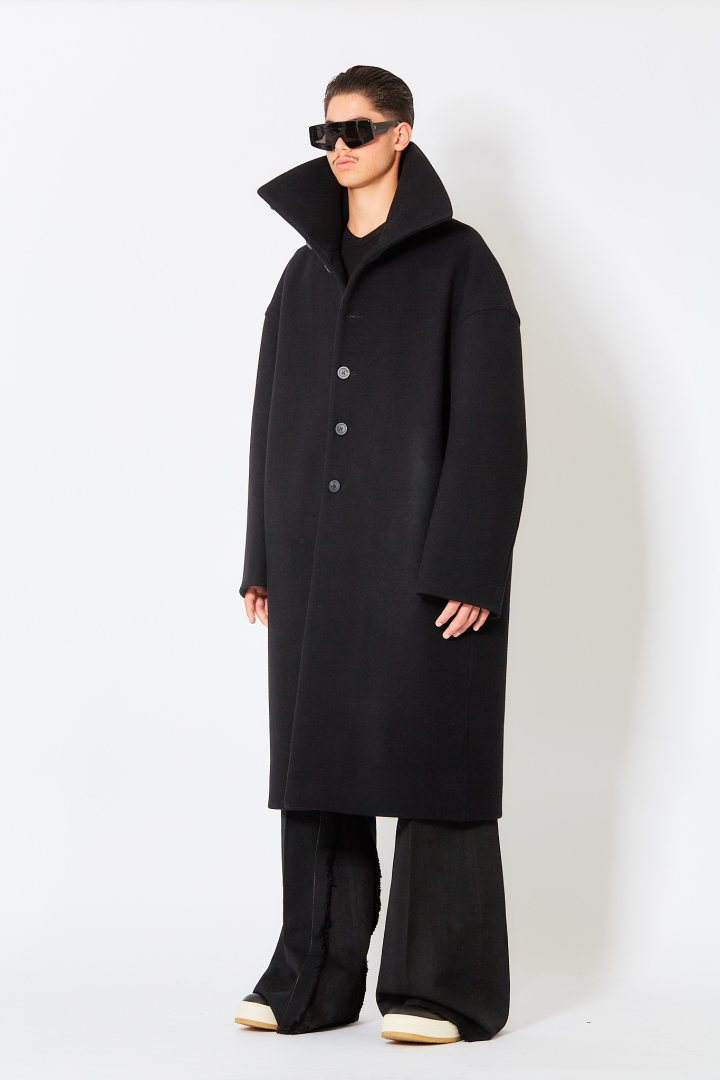 Dracucollar Coat - Black