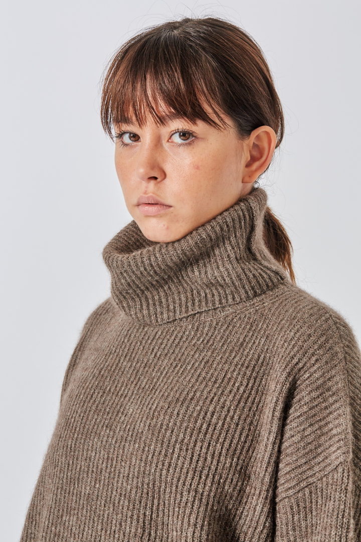 High Neck Top - Brown