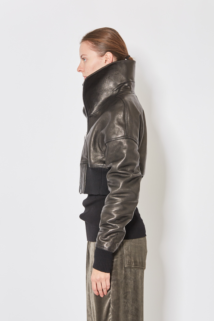 Dracucollar Cropped - Black