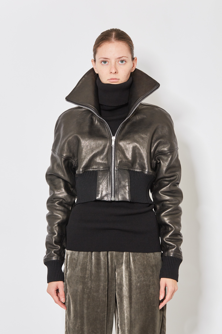 Dracucollar Cropped - Black