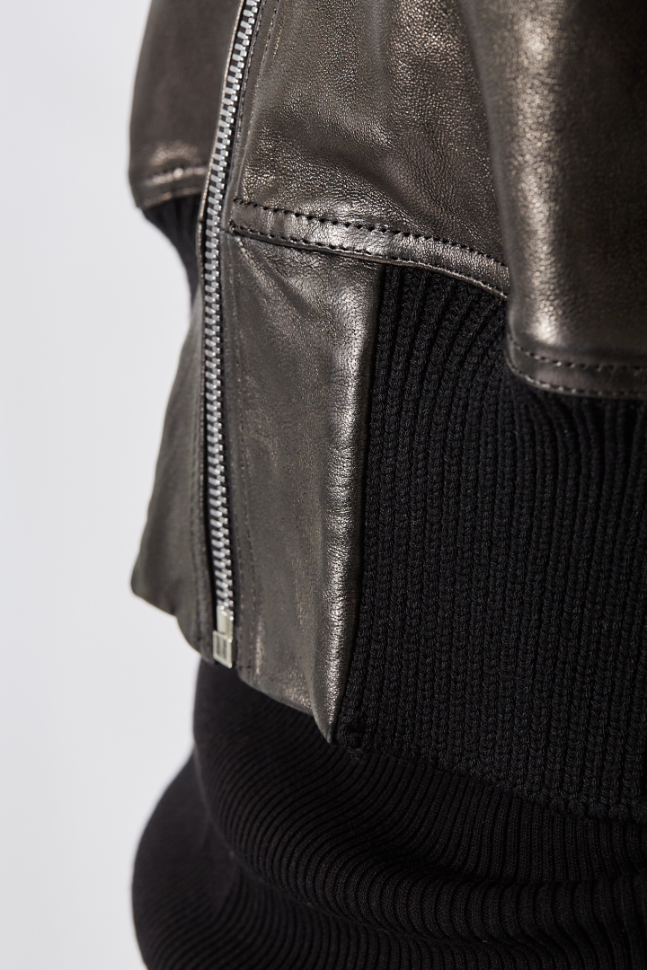 Dracucollar Cropped - Black