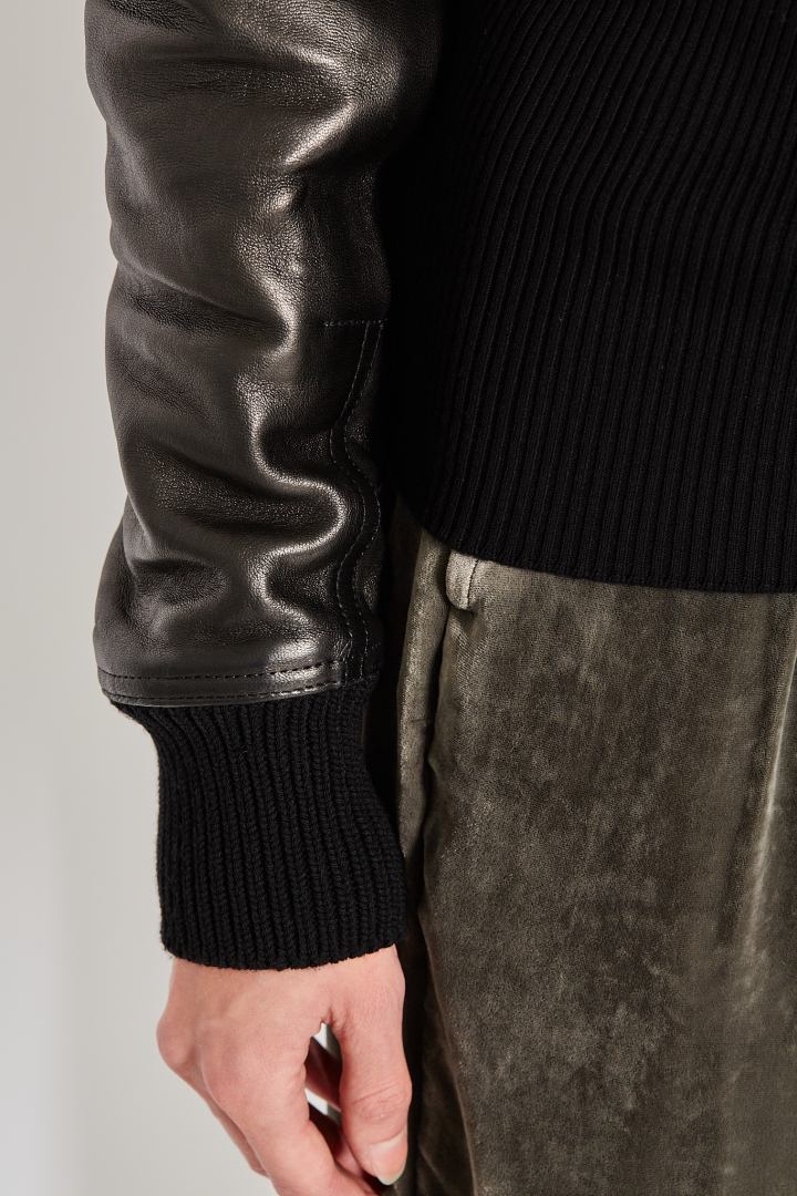 Dracucollar Cropped - Black