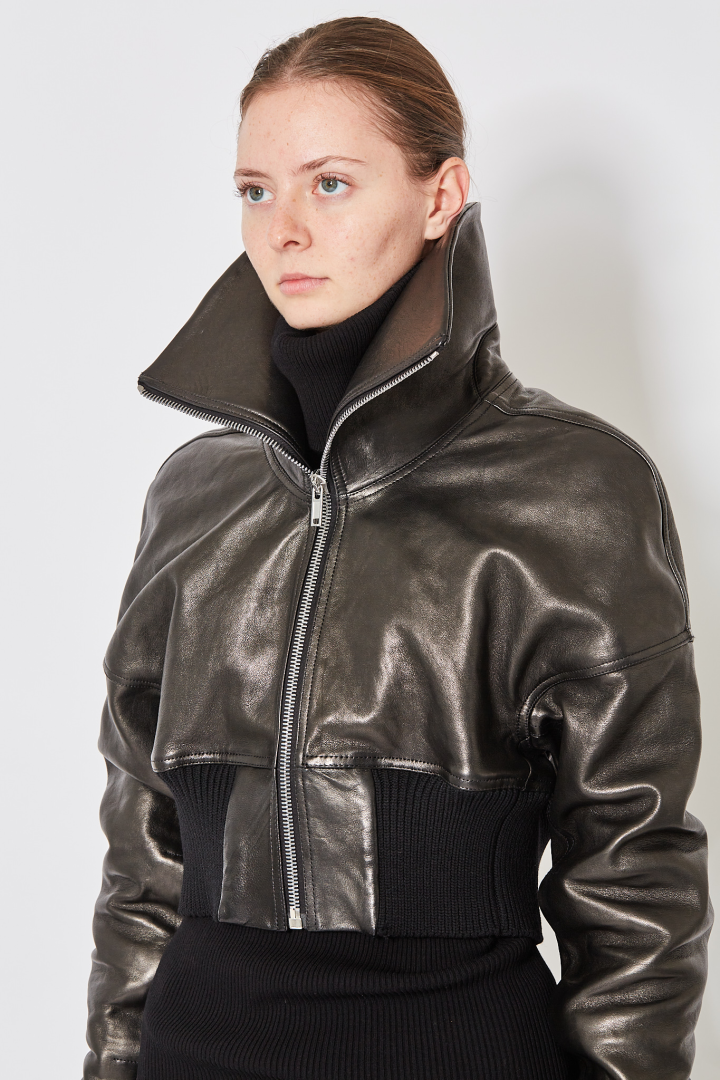 Dracucollar Cropped - Black