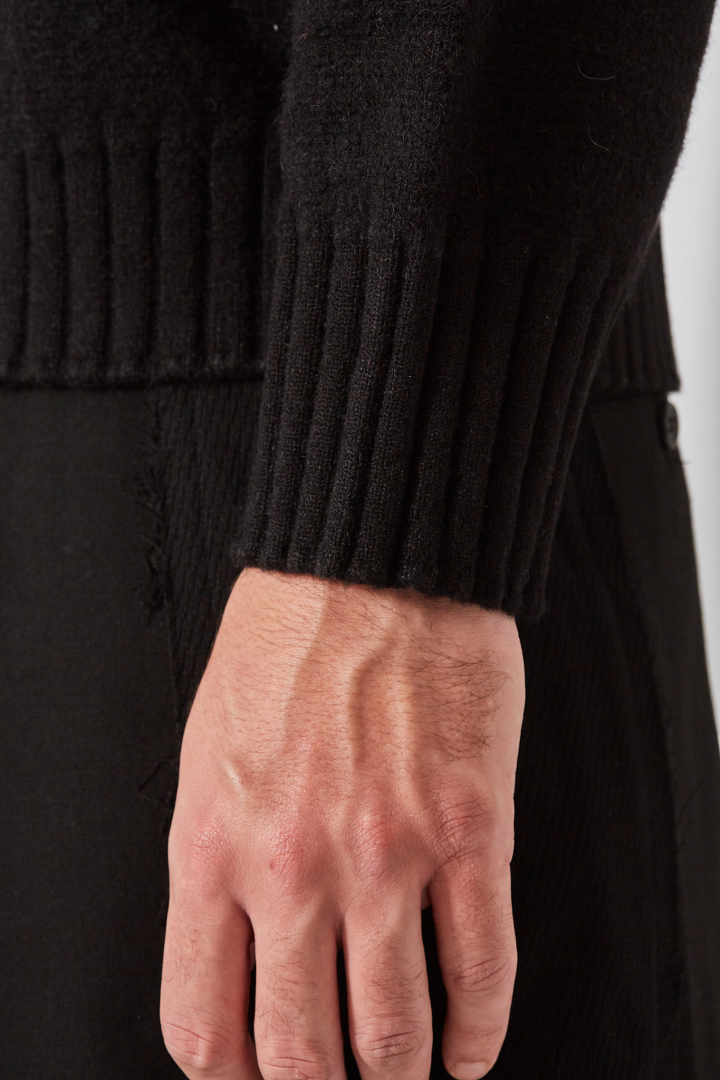 Knight Embroidered Sweater - Black