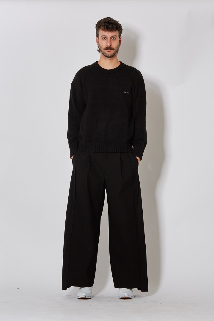 Knight Embroidered Sweater - Black