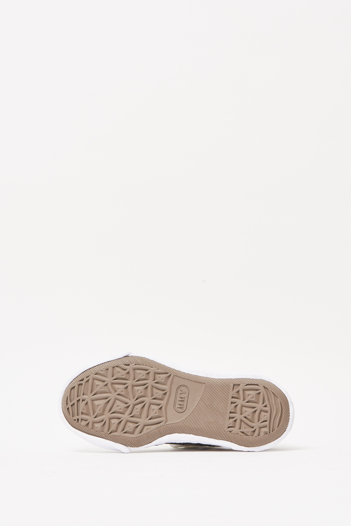 Peterson 23 / Original Sole Canvas Low-Top Sneaker - Black