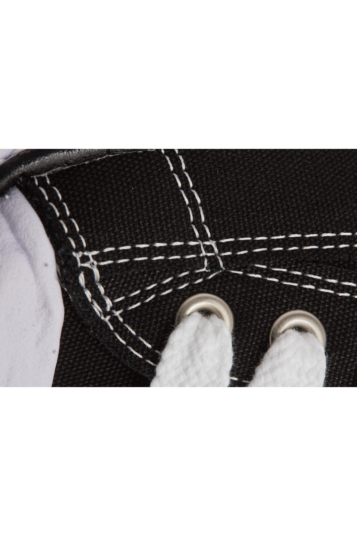 Peterson 23 / Original Sole Canvas Low-Top Sneaker - Black