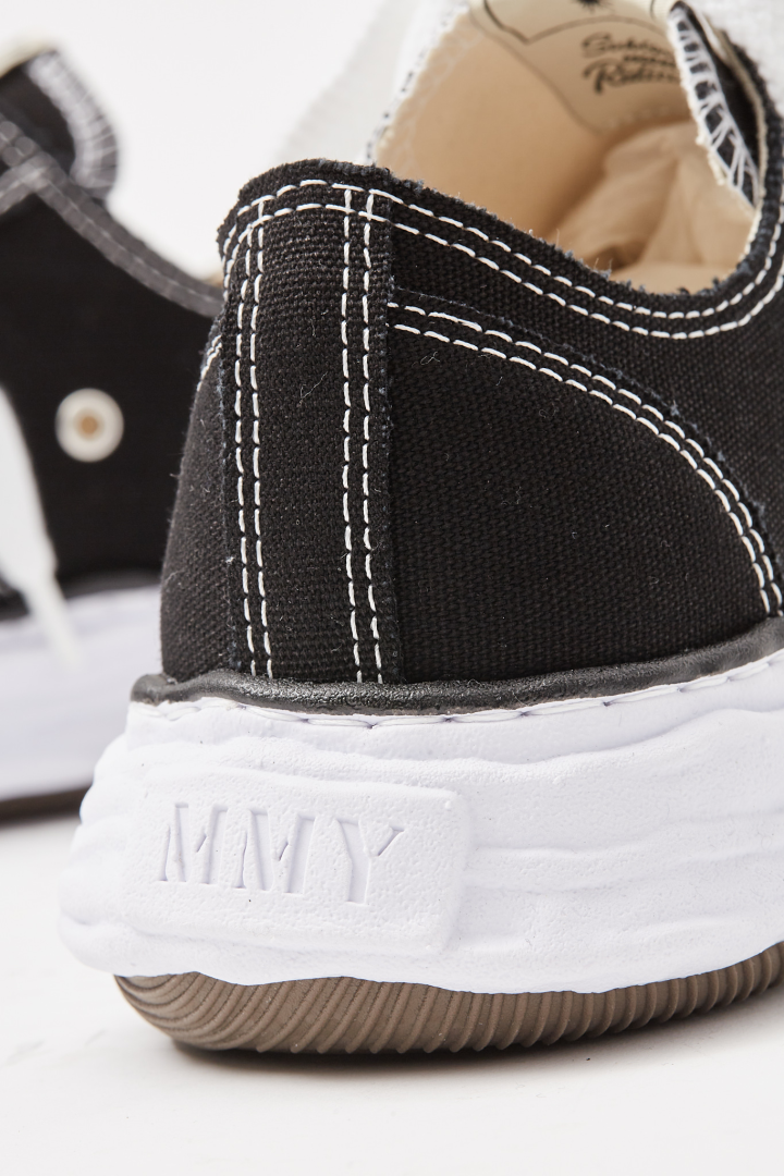 Peterson 23 / Original Sole Canvas Low-Top Sneaker - Black