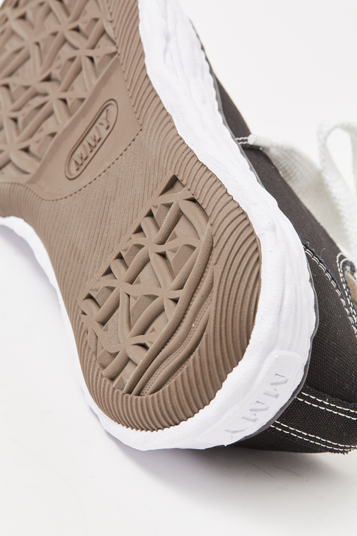 Peterson 23 / Original Sole Canvas Low-Top Sneaker - Black