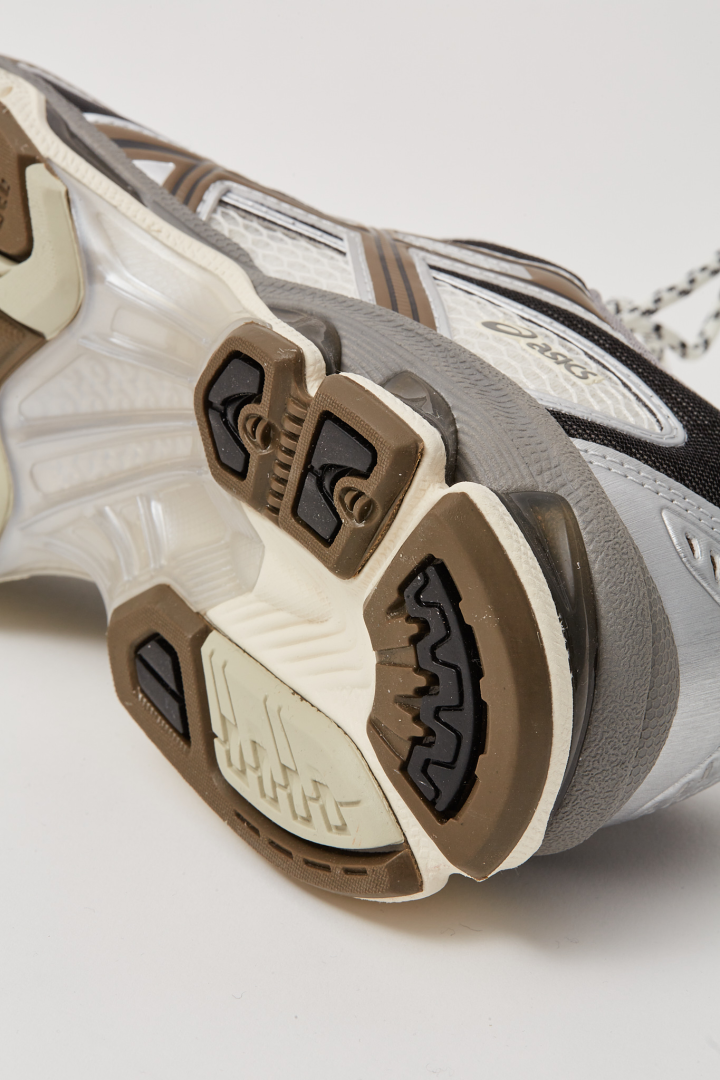 Gel Nimbus 10.1 Unisex - Cream/Pure Silver