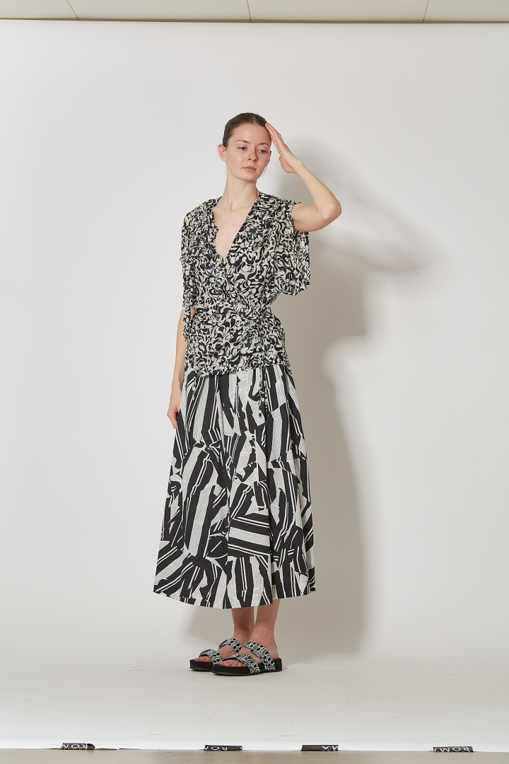 Clematis Shirt - Black