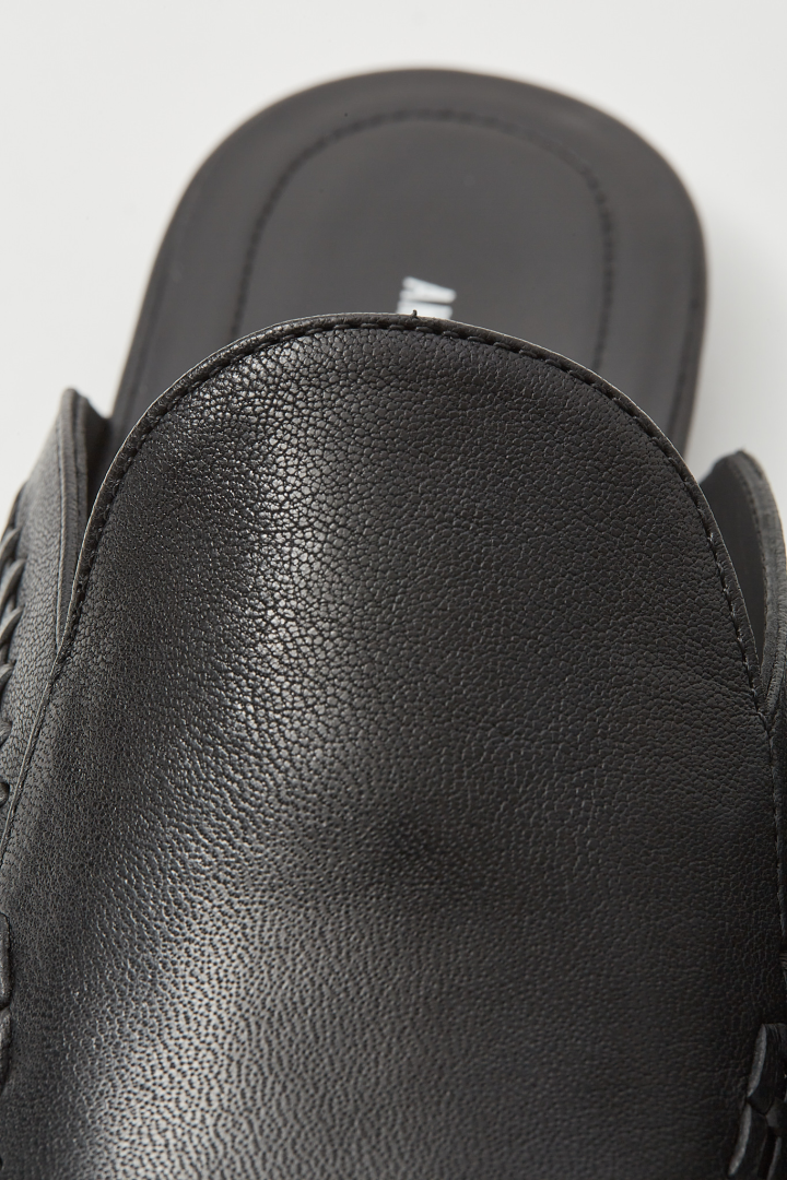 Sika Soft Lace-Up Slipper - Black