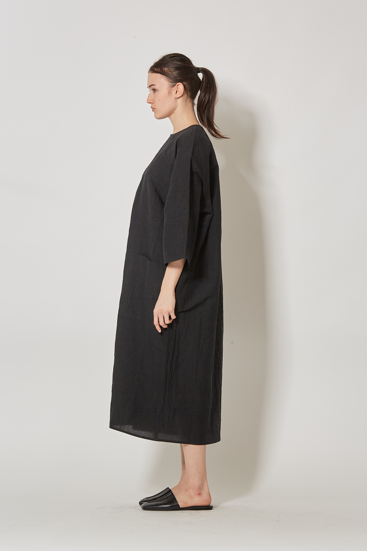 Relaxed Raglan Sleeve Dress W Patch Pocket - Black