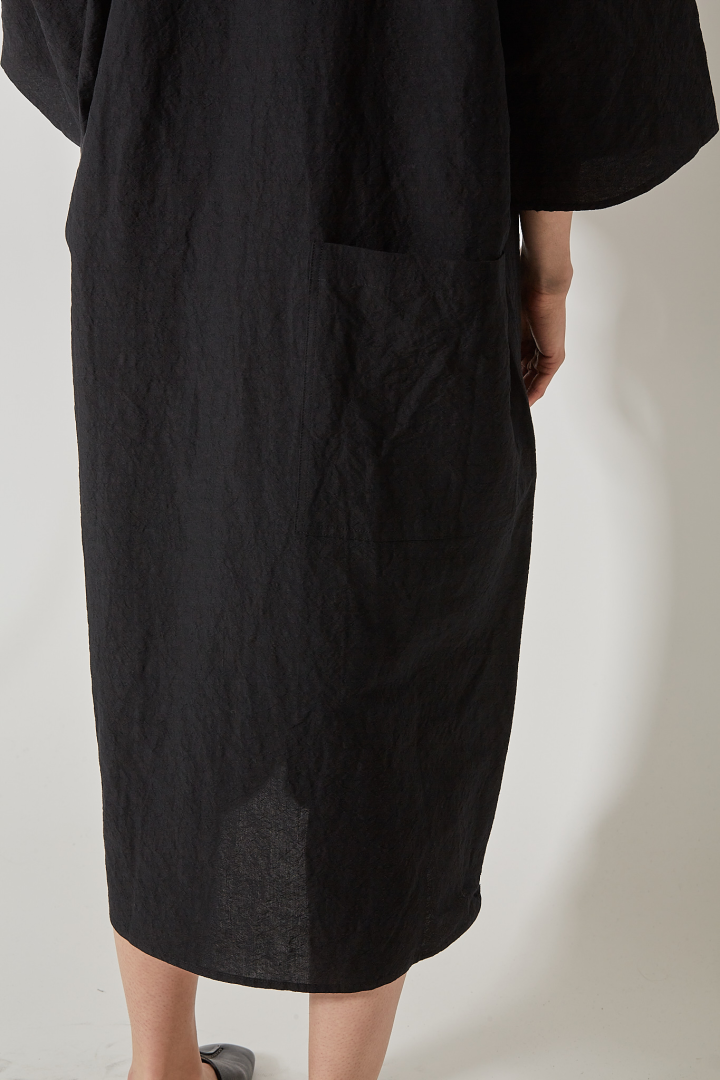 Relaxed Raglan Sleeve Dress W Patch Pocket - Black