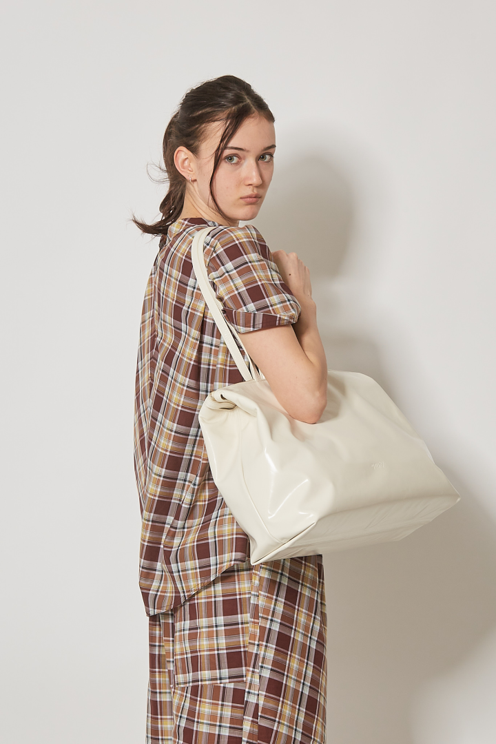 4 In Orizzontale - Milk