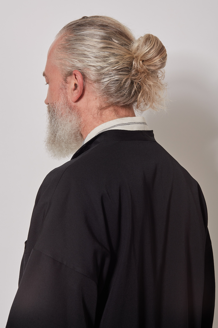 Guesseted Collar J - Black