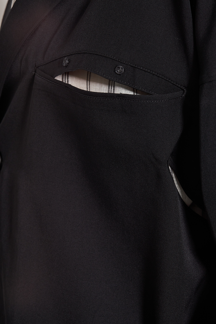 Guesseted Collar J - Black